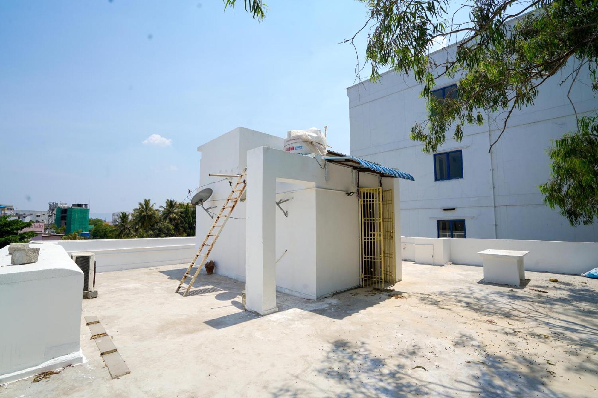 Golden Villa - Duplex House With Private Theater - Near To Alipiri And Bhudevi Ttd Ticket Counter And Kapilateertham Tirupati Luaran gambar
