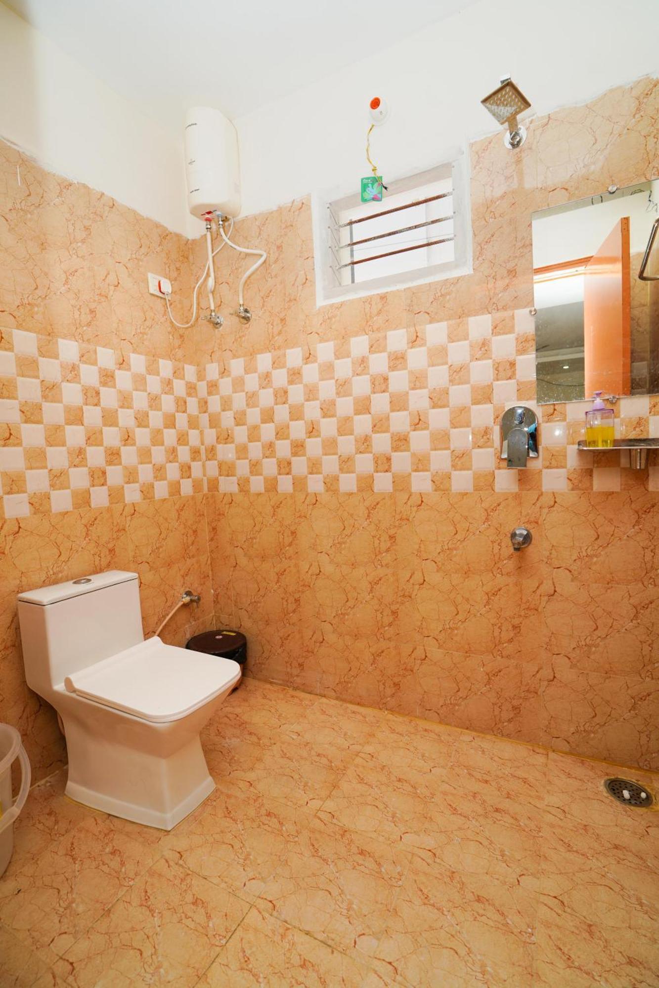 Golden Villa - Duplex House With Private Theater - Near To Alipiri And Bhudevi Ttd Ticket Counter And Kapilateertham Tirupati Luaran gambar