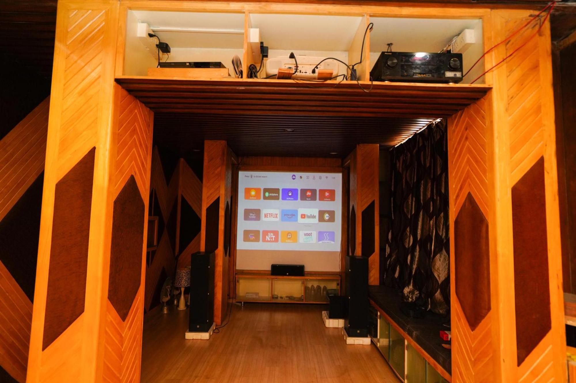 Golden Villa - Duplex House With Private Theater - Near To Alipiri And Bhudevi Ttd Ticket Counter And Kapilateertham Tirupati Luaran gambar