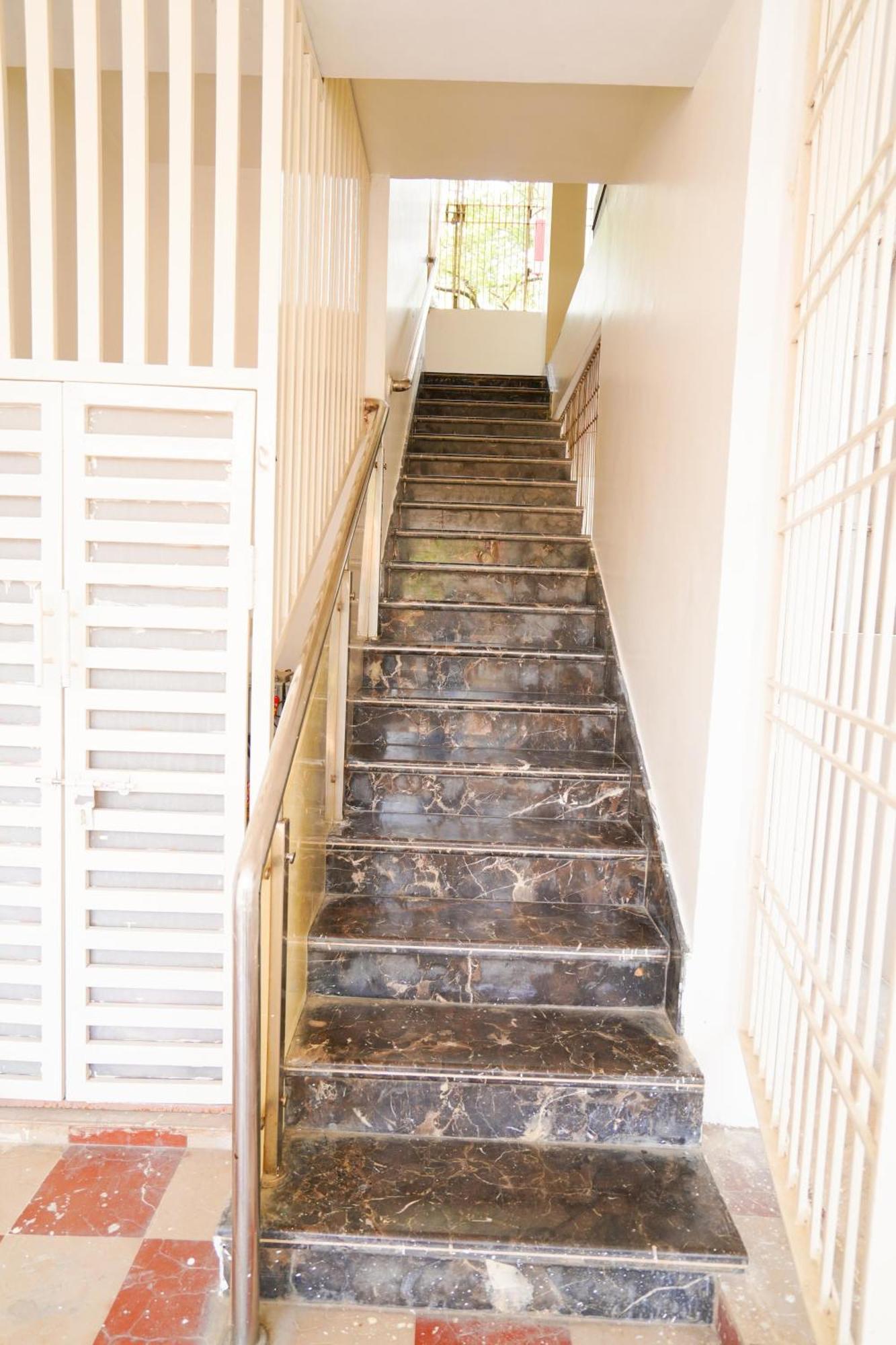 Golden Villa - Duplex House With Private Theater - Near To Alipiri And Bhudevi Ttd Ticket Counter And Kapilateertham Tirupati Luaran gambar